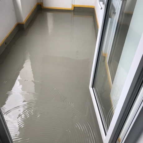Fliesenleger Göppingen kleiner Balkon große Fliesen (16)